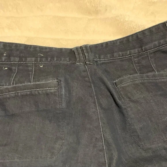 Pre loved curvy flare blue jeans size 14 by Loft - Picture 5 of 9